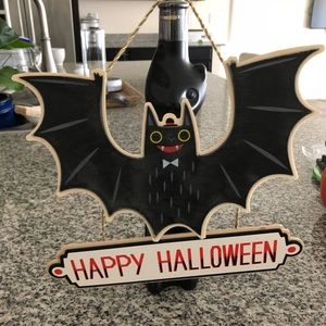 Halloween Decor Bundle! Swipe to see all photos.